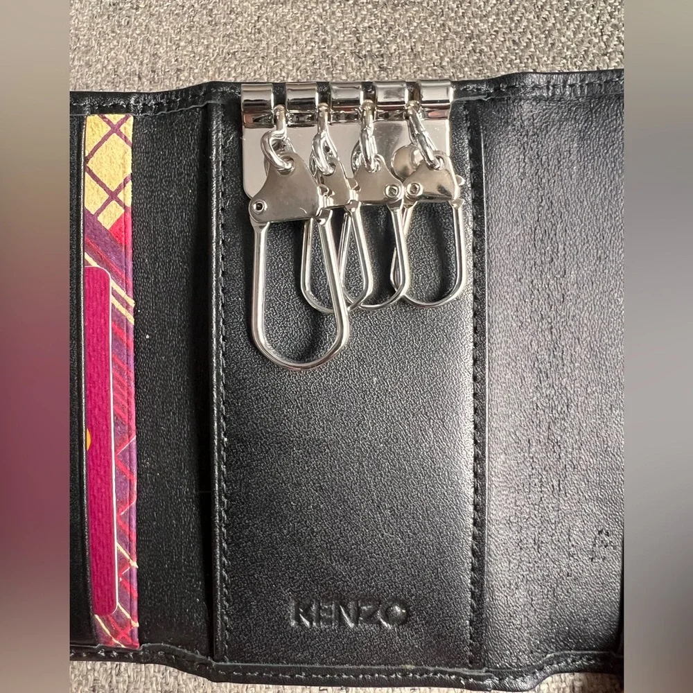 Kenzo key holder